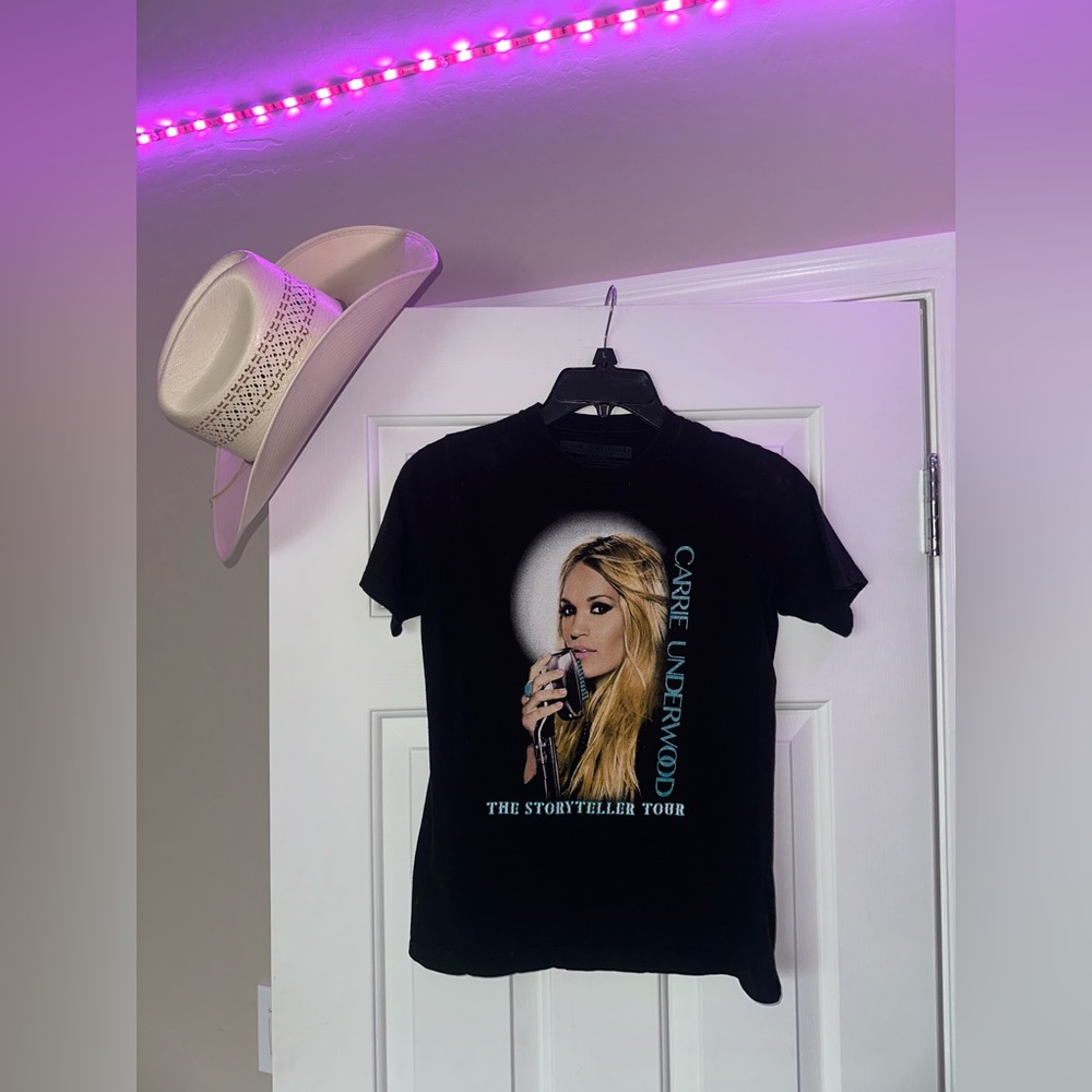 Carrie Underwood Concert The Storyteller Tour Women’s T Shirt - Picture 1 of 6